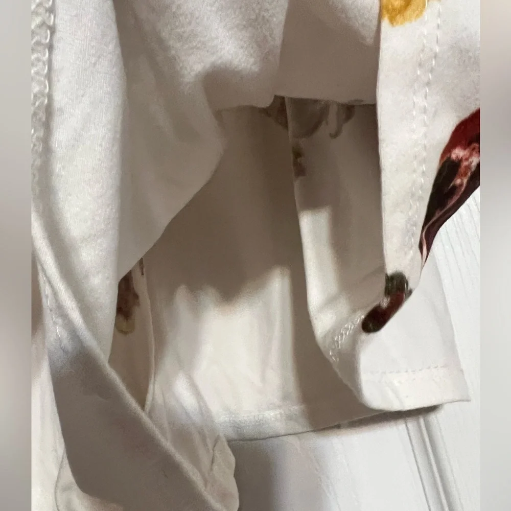 White Windsor & Floral Romper | Women’s Medium - Picture 11 of 12